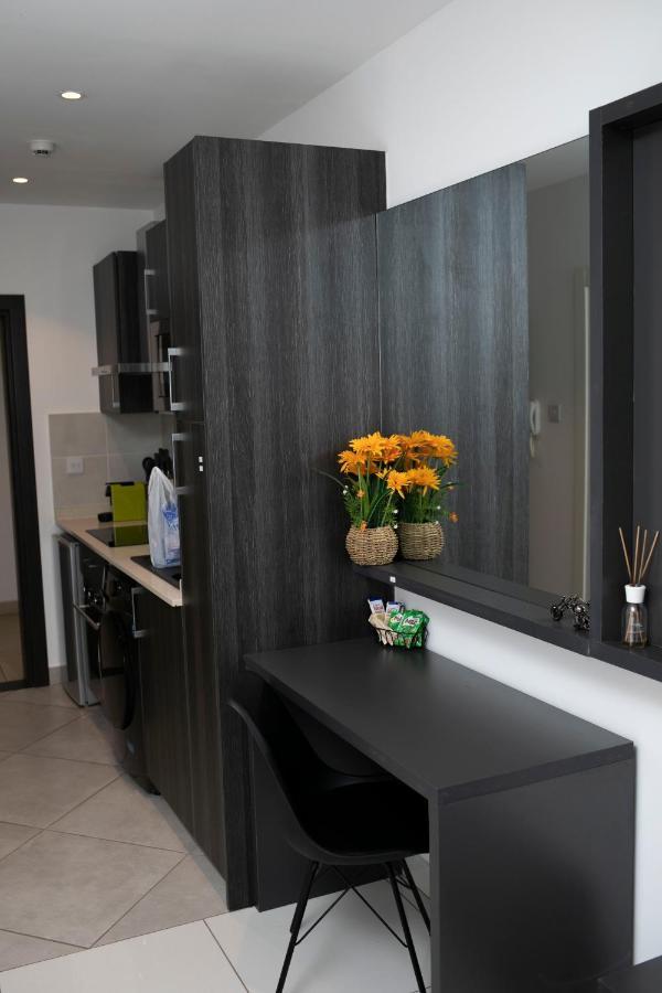 Accra Comfy Studio At Embassy Gardens Cantonments Eksteriør billede